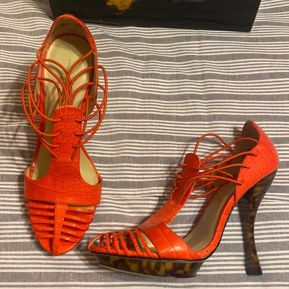 Beautiful Orange cage shoes - Picture 1 of 1
